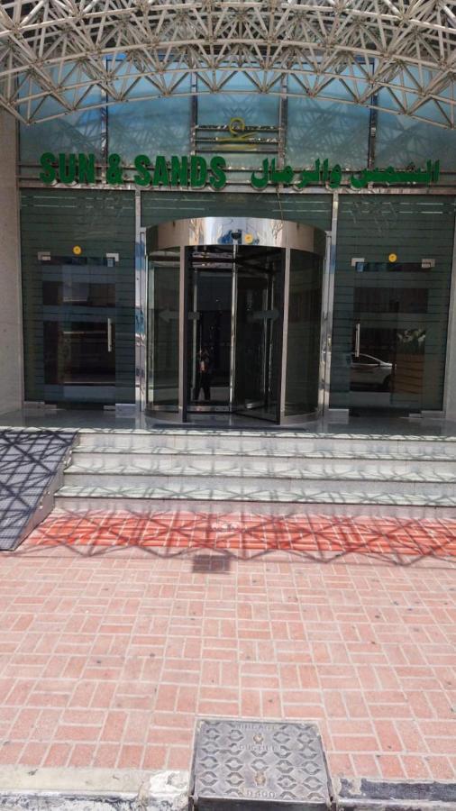 Sun & Sands Hotel Llc Dubai Exterior photo